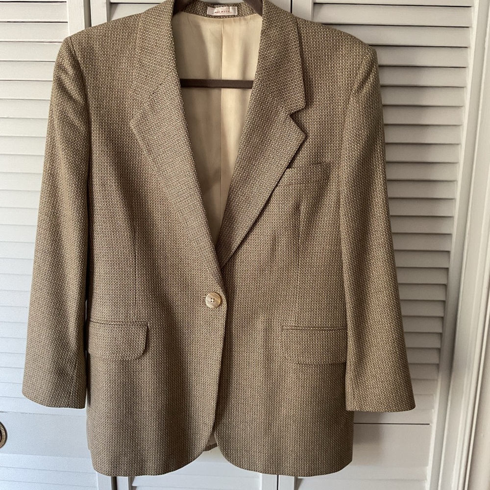 Classic Tan Women's Blazer